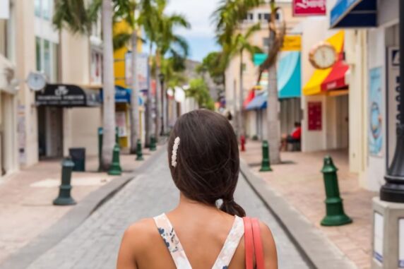 Become A Local Tourist: 9 Creative City Exploration Ideas!