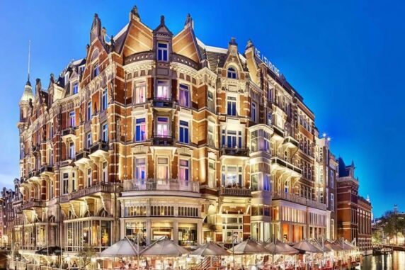 Explore Global Luxury: Hotels You Can’t Miss!